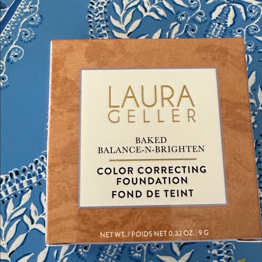 Laura Geller Baked Balance-N-Brighten Foundation Golden Medium